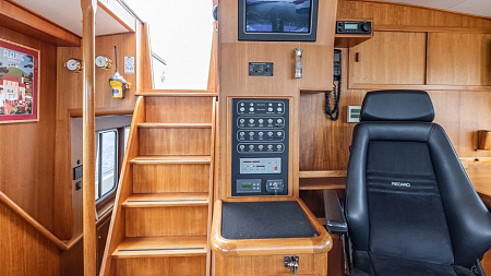 Яхта Privateer Trawler 50